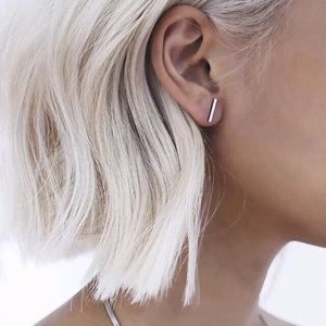 SILVER | Geometric Minimalist T Bar Stud Earrings